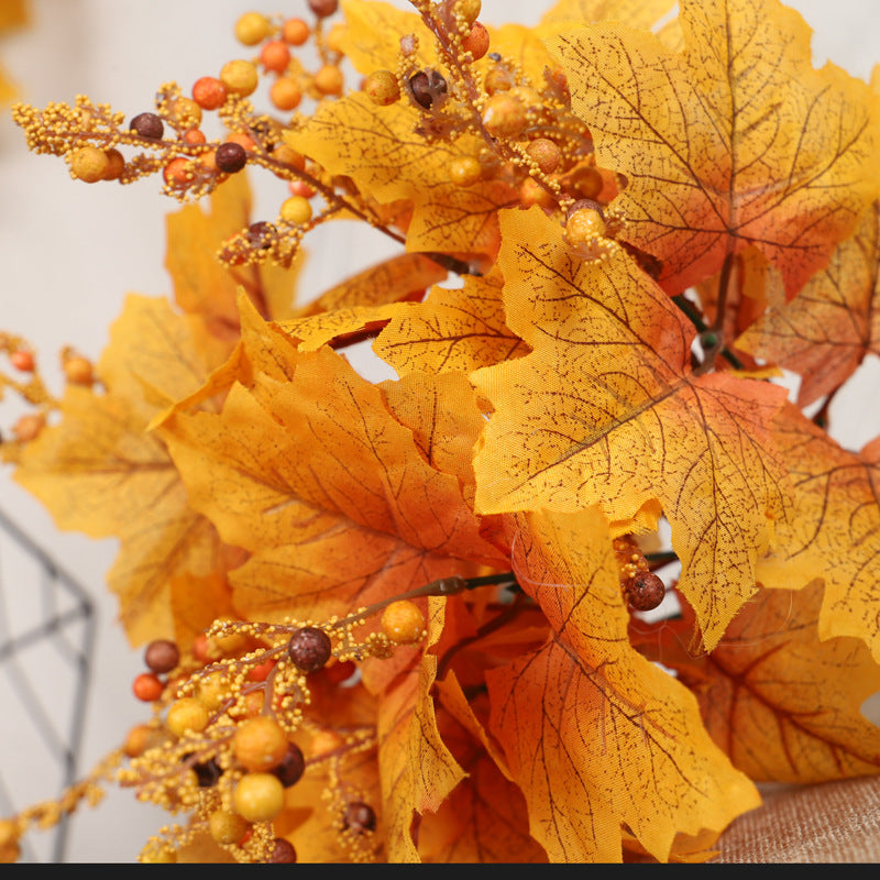 Decorazioni autunnali: foglie artificiali decorative