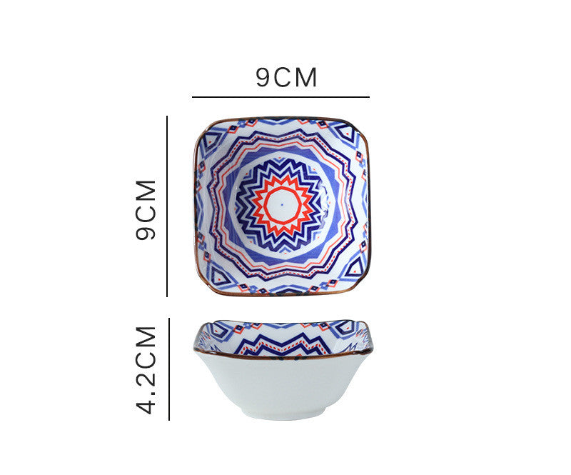 Piccole ciotole in ceramica con forme geometriche e forme diverse