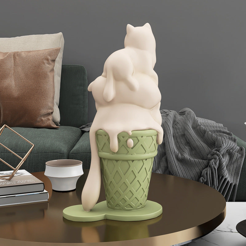 Decorazione divertente a forma di cono di gelato con 3 gatti