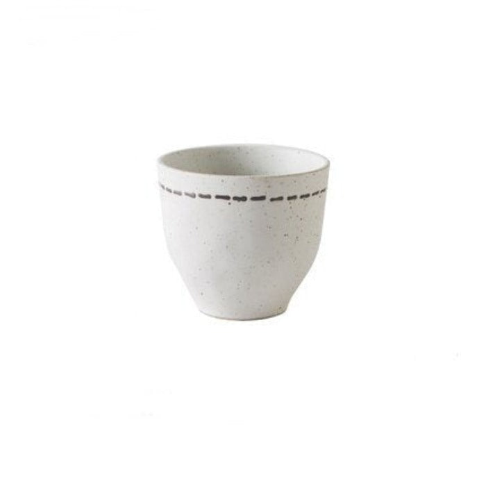 Tazza bianca in ceramica "Puntini e linee nere"