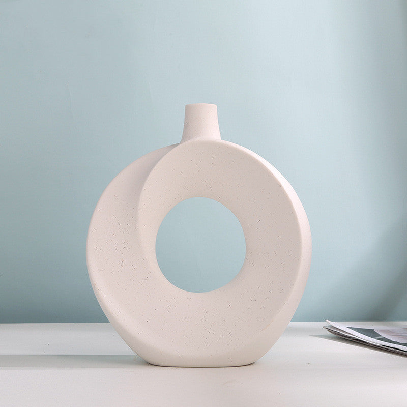 Vaso in ceramica elegante a forma di ciambella
