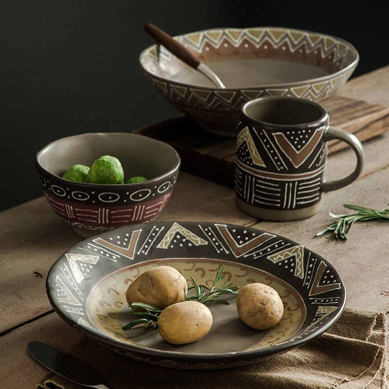 Piatti e ciotole in ceramica design vintage