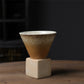 Taza da caffè in porcellana a forma di piramide