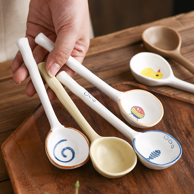 Cucchiai in ceramica realizzati a mano