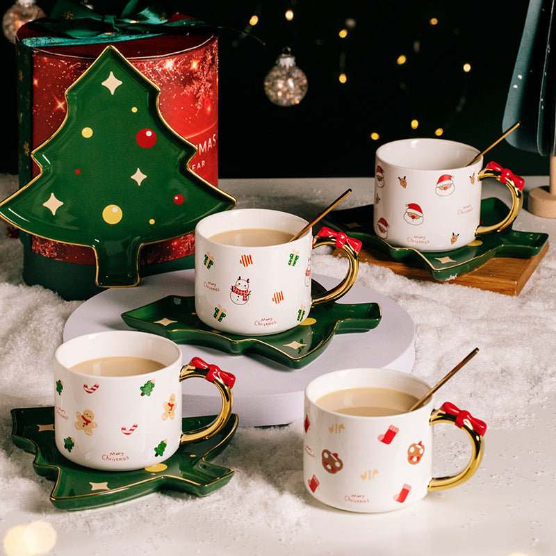 Set tazza con piattino in ceramica e cucchiaino dorato per Natale