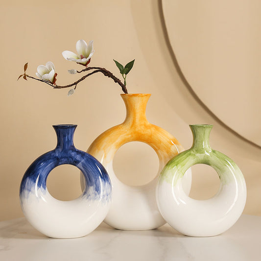 Vaso in ceramica rotondo dipinto a mano