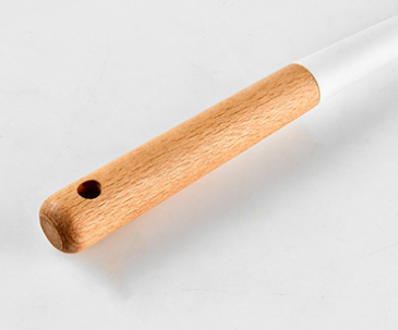Set utensili in legno e silicone bianco antiaderente e resistente al calore