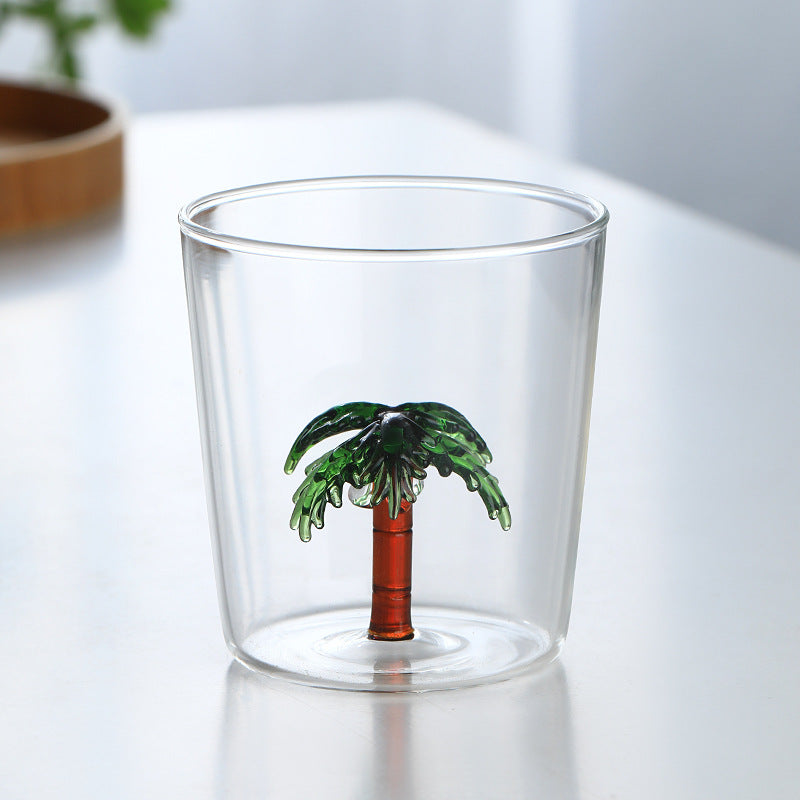 Bicchieri in vetro con decorazioni di piante 3d all'interno