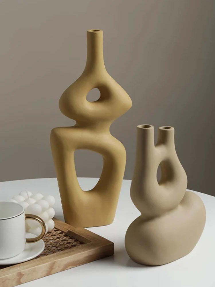 Vaso astratto in ceramica in stile Morandi
