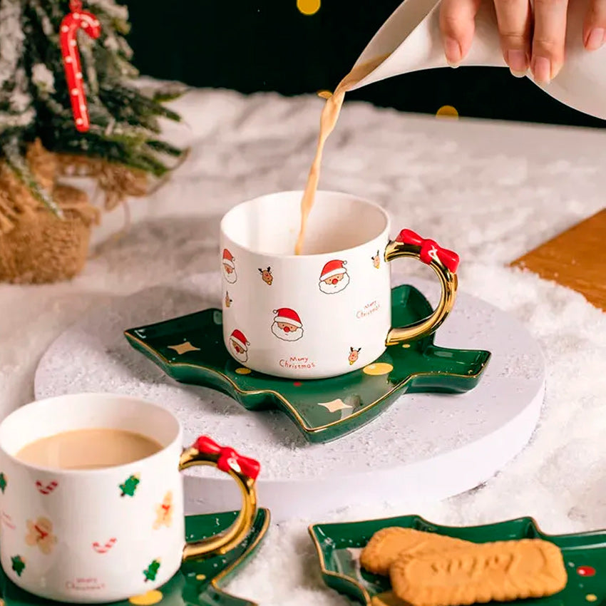 Set tazza con piattino in ceramica e cucchiaino dorato per Natale