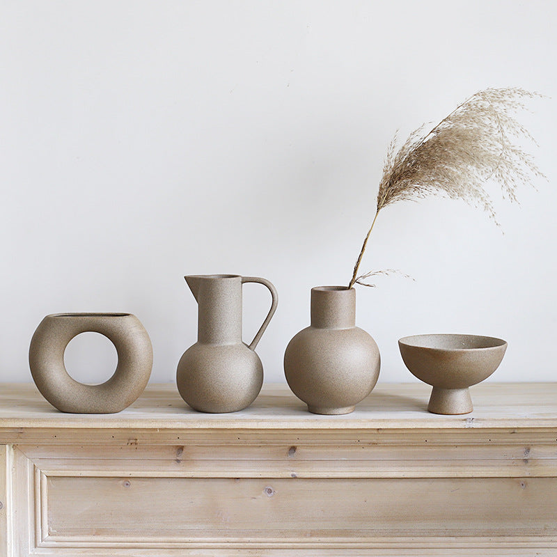 Vaso minimalista in ceramica