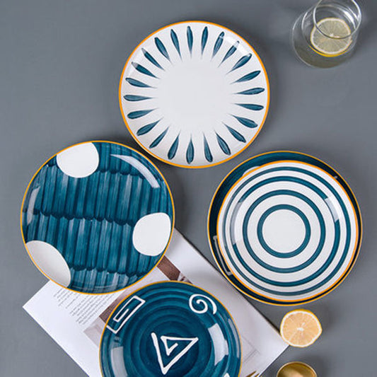 Piatto elegante in ceramica con forme geometriche