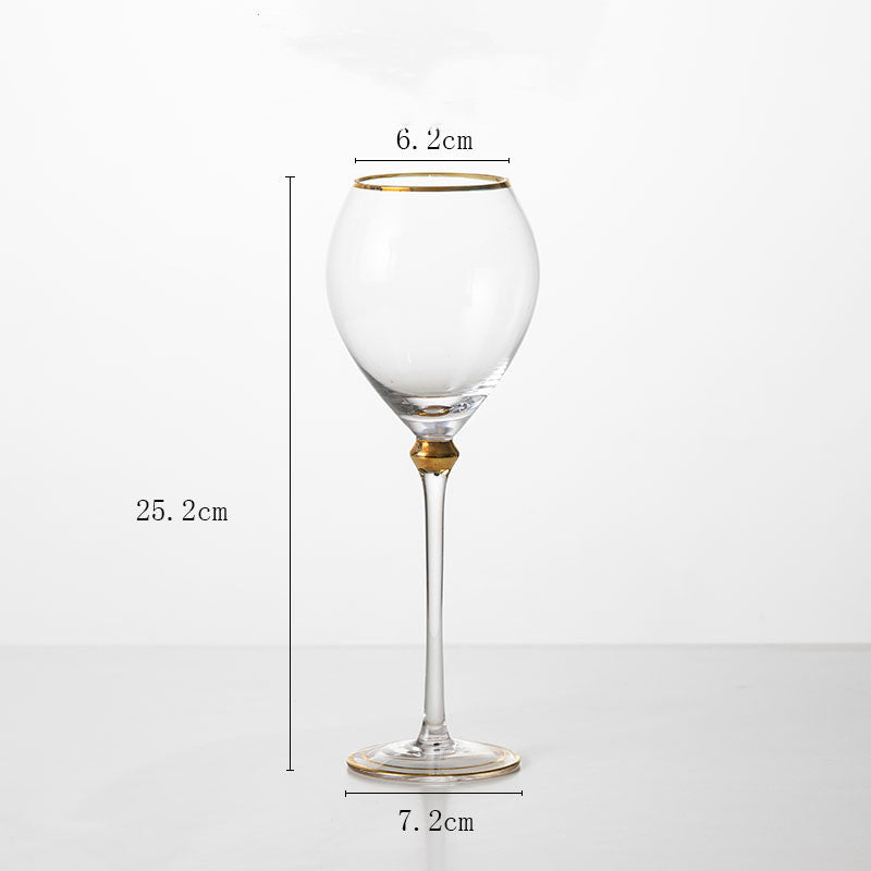 Bicchiere in cristallo con elementi dorati