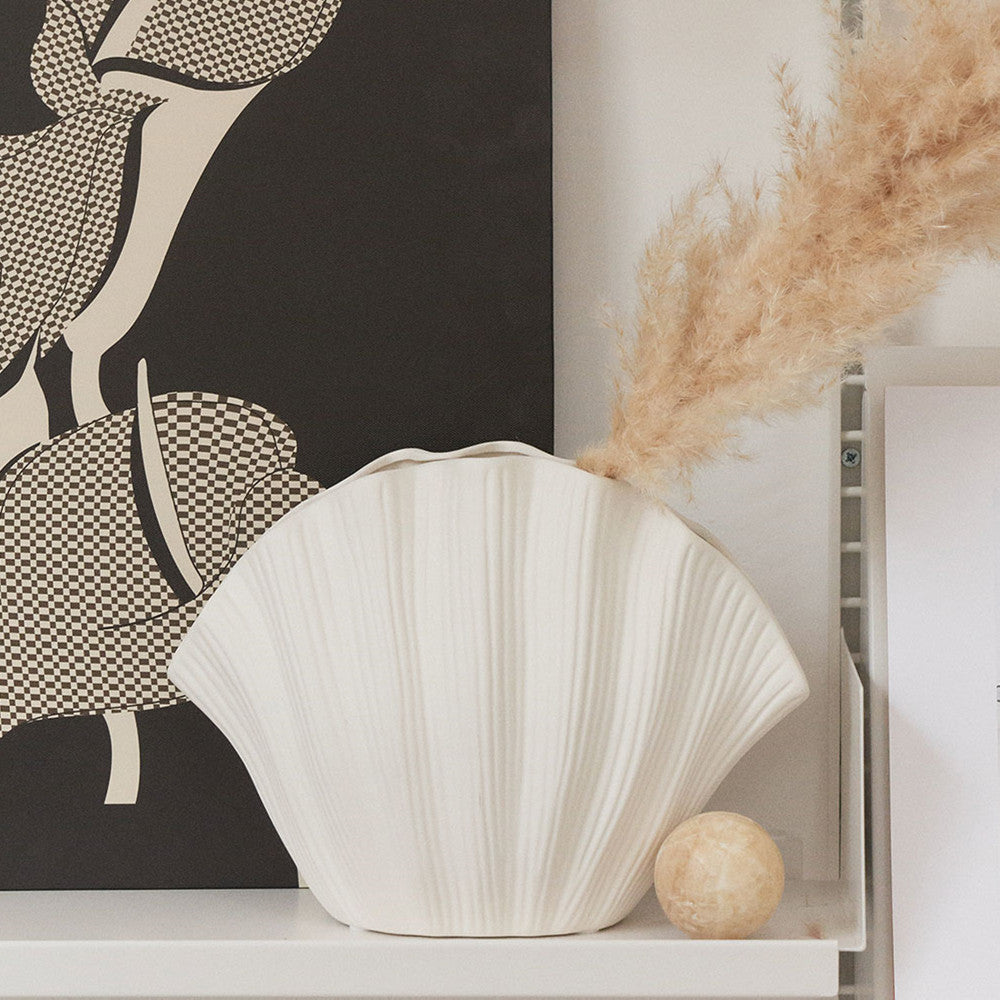 Vaso di ceramica a forma di conchiglia bianca – AllaRicerca Shop