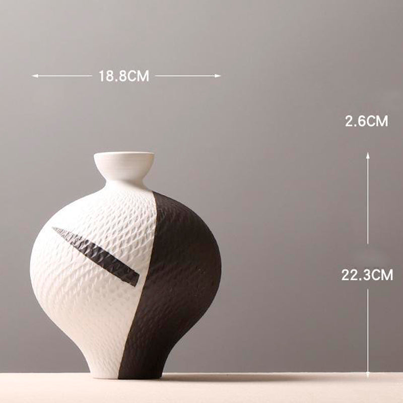 Vaso in ceramica con doppio colore bianco - nero